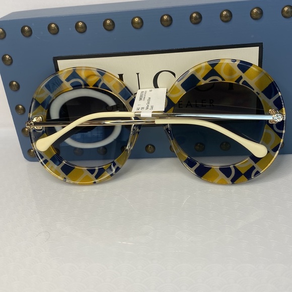 Authentic- NEW GUCCI GG0894S 001 OVERSIZED ROUND FRAME WOMEN’S SUNGLASSES - Picture 6 of 15